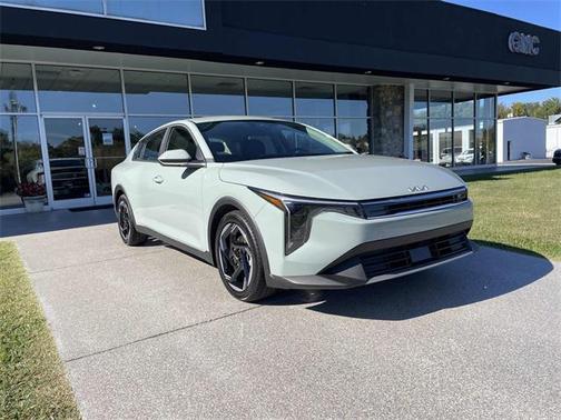 2025 Kia K4 EX