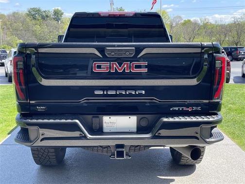 2024 GMC Sierra 2500 AT4