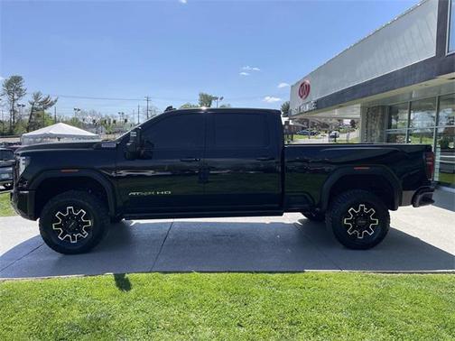 2024 GMC Sierra 2500 AT4