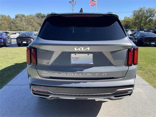 2022 Kia Sorento S
