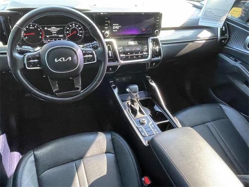 2022 Kia Sorento S