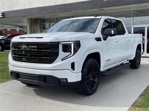 2025 GMC Sierra 1500 Elevation