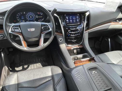 2017 Cadillac Escalade ESV Luxury