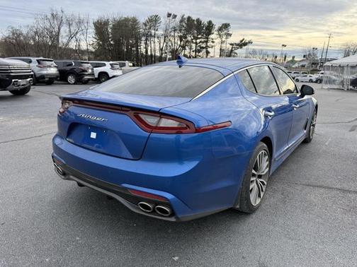 2019 Kia Stinger Base