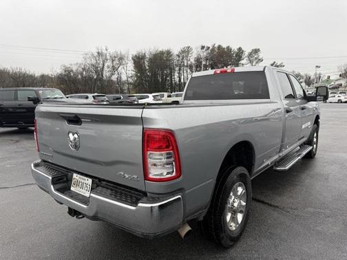 2024 RAM 3500 Big Horn Crew Cab 4x4 8' Box