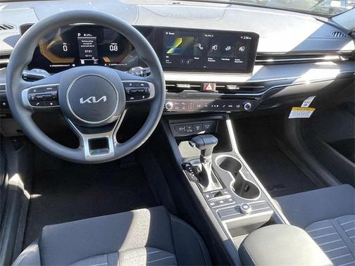 2026 Kia K5 LXS
