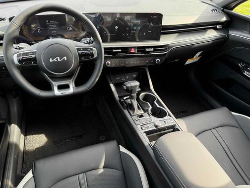 Snow White Pearl 2026 Kia K5 GT-Line FWD