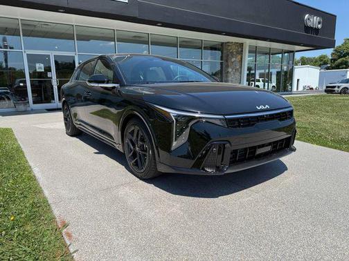 Aurora Black Pearl 2026 Kia K4 GT-Line Turbo