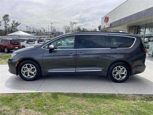 2023 Chrysler Pacifica Limited