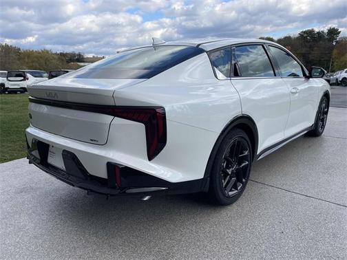 2025 Kia K4 GT-Line Turbo