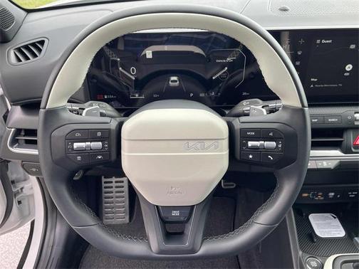 2025 Kia K4 GT-Line Turbo