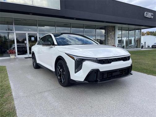 2025 Kia K4 GT-Line Turbo