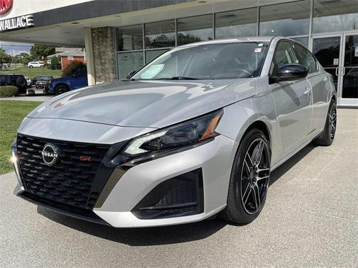 2023 Nissan Altima SR FWD