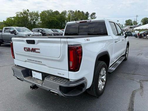 Summit White 2022 GMC Sierra 1500 SLT