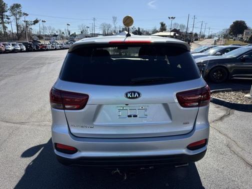 2020 Kia Sorento LX