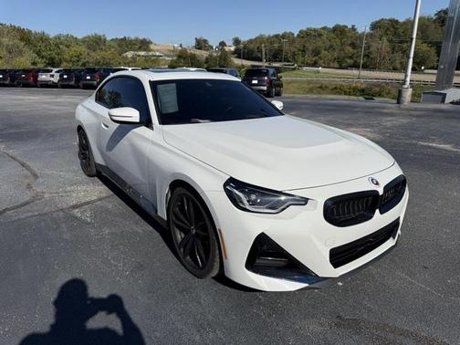 2022 BMW 230 i