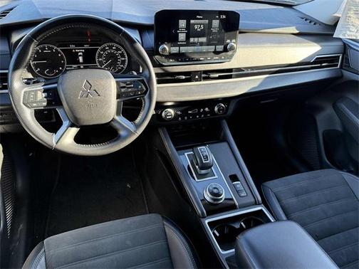 2024 Mitsubishi Outlander SE 2.5 2WD