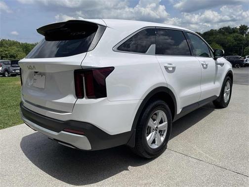 2025 Kia Sorento LX