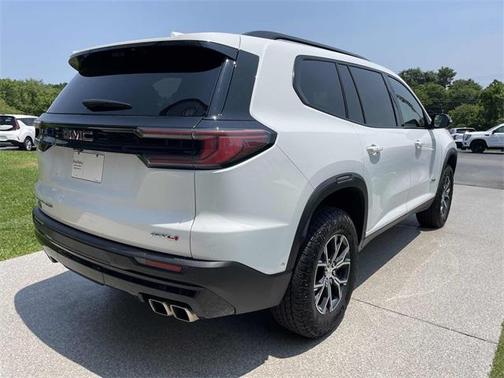 2024 GMC Acadia AWD AT4