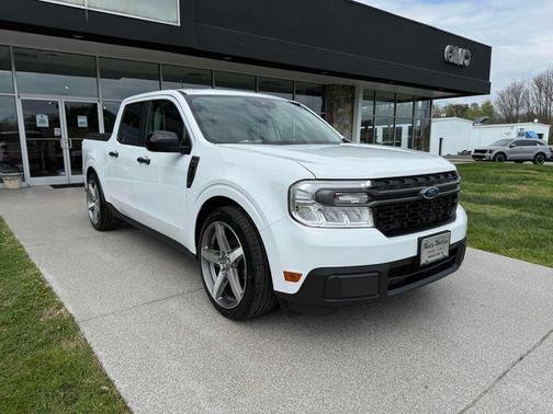 Oxford White 2024 Ford Maverick XLT