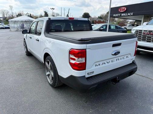 Oxford White 2024 Ford Maverick XLT