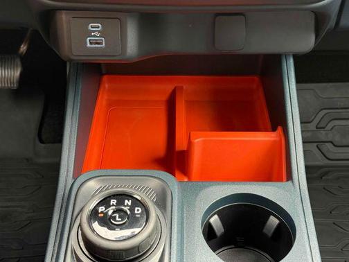 Oxford White 2024 Ford Maverick XLT