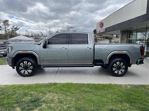 2024 GMC Sierra 2500 Denali