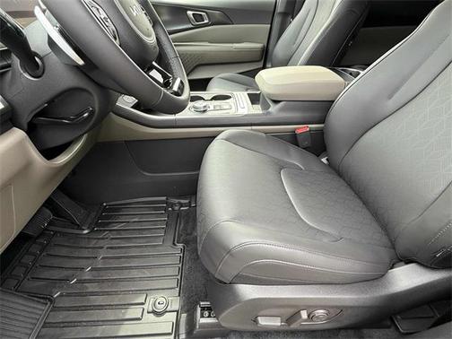 2026 Kia Carnival Hybrid LXS