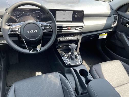 2025 Kia Seltos EX