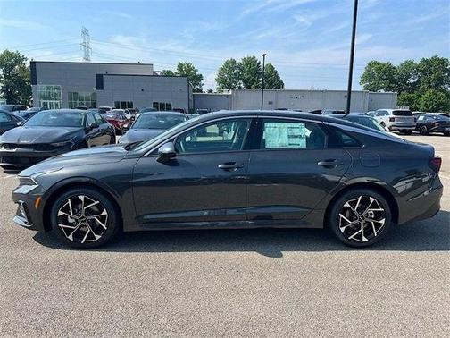 2025 Kia K5 EX
