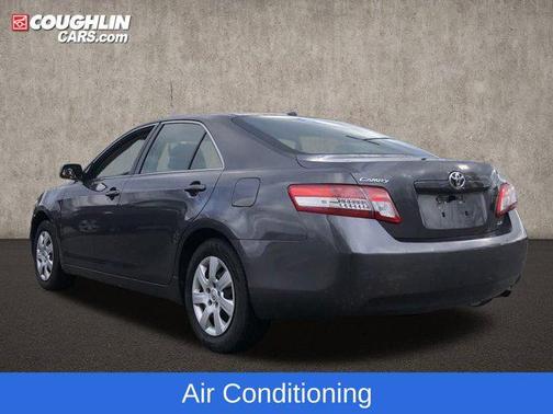 2010 Toyota Camry LE