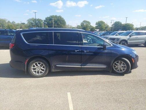 2020 Chrysler Pacifica Hybrid Touring L