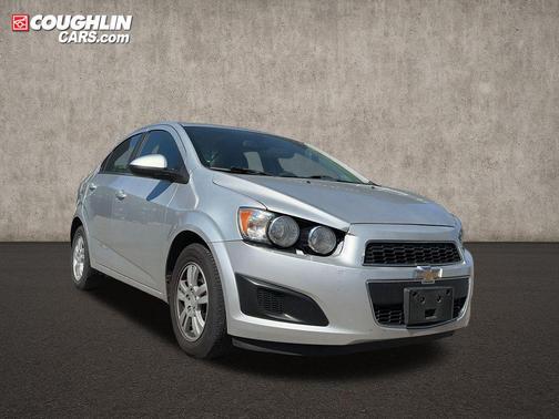 Silver Ice Metallic 2015 Chevrolet Sonic LT