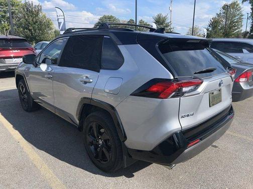 2021 Toyota RAV4 Hybrid SE