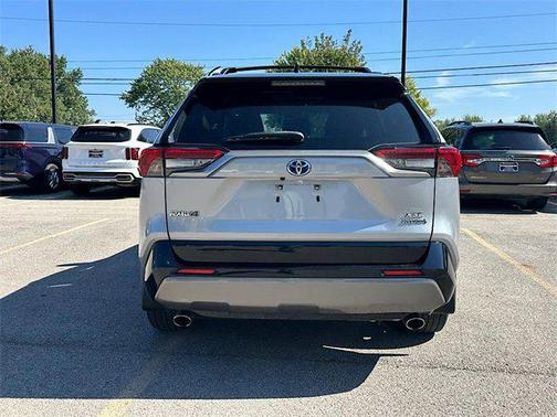 2021 Toyota RAV4 Hybrid SE