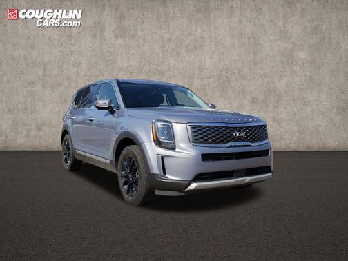 Everlasting Silver 2021 Kia Telluride LX