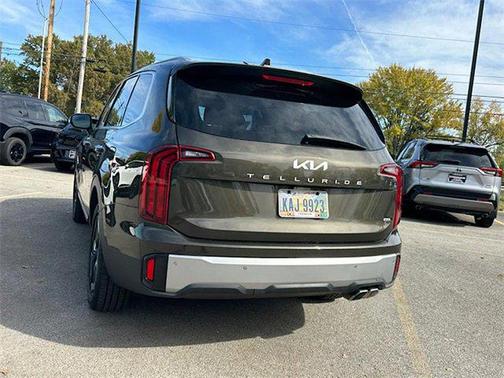 2023 Kia Telluride S