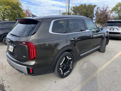 2023 Kia Telluride S