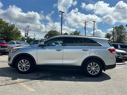 2018 Kia Sorento LX