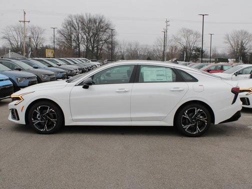 2025 Kia K5 GT-Line
