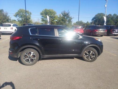 2022 Kia Sportage LX