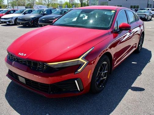 2025 Kia K5 LXS
