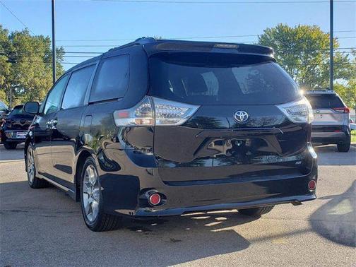 2014 Toyota Sienna SE
