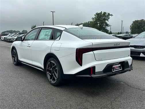 2025 Kia K4 GT-Line