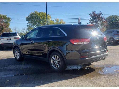 2016 Kia Sorento LX
