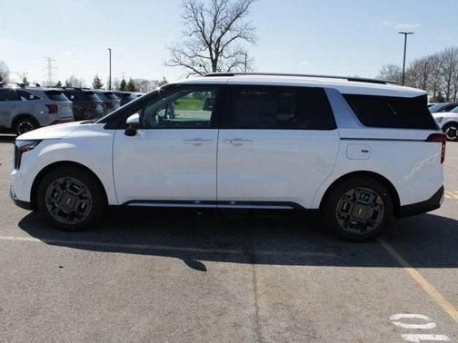 2025 Kia Carnival SX