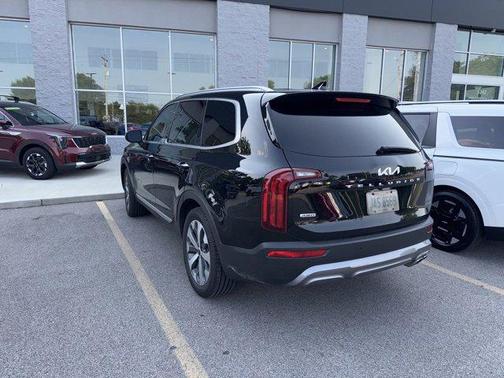2022 Kia Telluride S