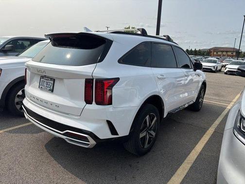 2022 Kia Sorento S