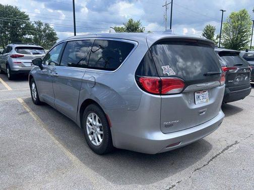 2017 Chrysler Pacifica Touring