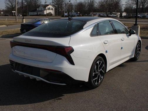 2025 Kia K5 EX